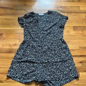 CJLA Romper size S